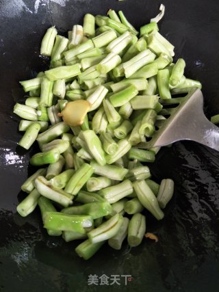 番茄肉丝豆角焖面的做法步骤：8
