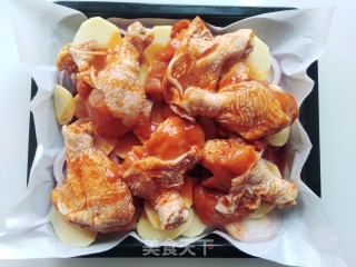 土豆洋葱烤鸡腿的做法步骤：7