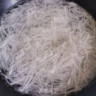 高汤冬瓜翅丝的做法步骤：3