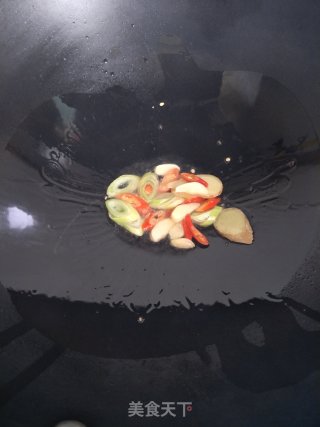 白菜肉丝炒面的做法步骤：4