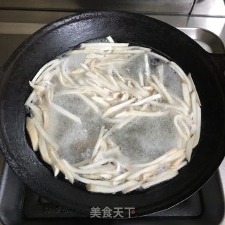 凉拌黄瓜杏鲍菇的做法步骤：4