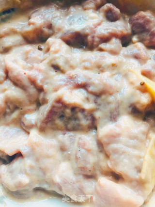 酥肉的做法步骤：1