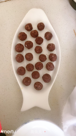 豆沙南瓜饼的做法步骤：1