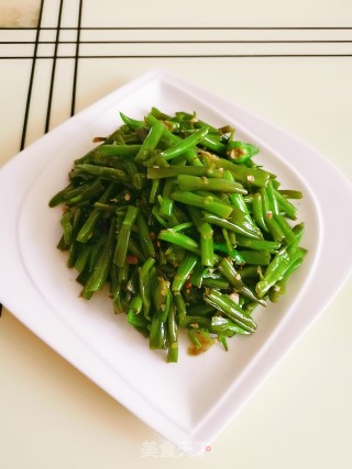 豆豉醪糟炒空心菜梗的做法步骤：7