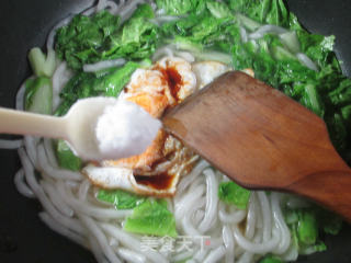 鸭蛋小白菜煮土豆粉条的做法步骤：7