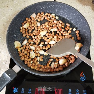 五香炒花生的做法步骤：8