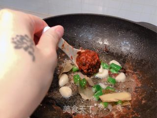麻辣干锅牛蛙的做法步骤：6