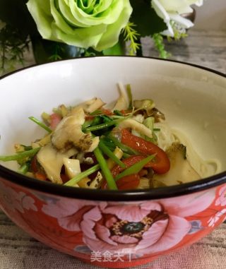 “面条”爆炒海螺片拌面的做法步骤：23