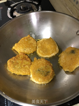 南瓜红糖饼的做法步骤：3