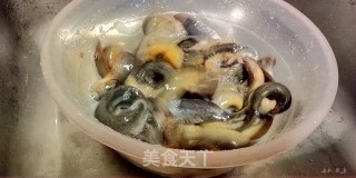 水煮鱼鳅片的做法步骤：1