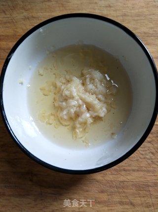 蒜香麻酱凉面的做法步骤：1