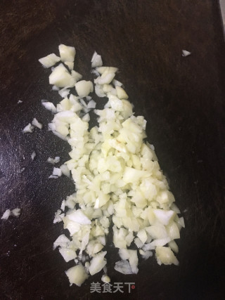 牛肉炒菜心的做法步骤：4