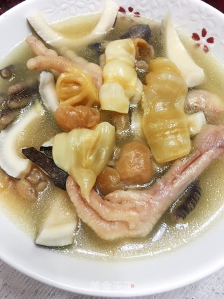 椰王花㬵炖鸡爪的做法步骤：11