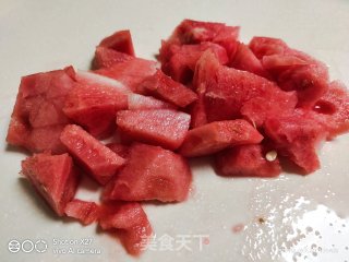 冰镇西瓜汁的做法步骤：2