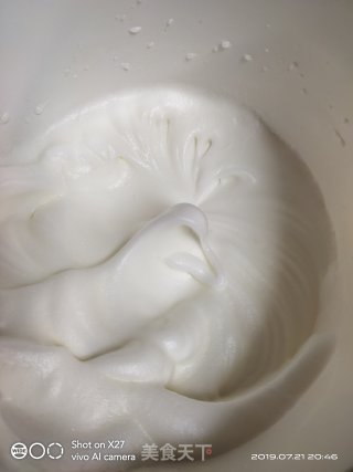 红曲戚风蛋糕的做法步骤：3
