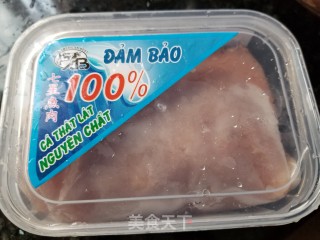 韭菜三鲜馄饨的做法步骤：1