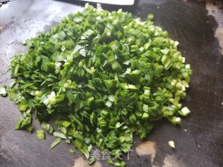 韭菜三鲜馄饨的做法步骤：3
