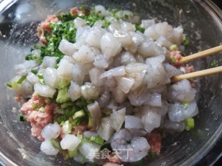 韭菜三鲜馄饨的做法步骤：7