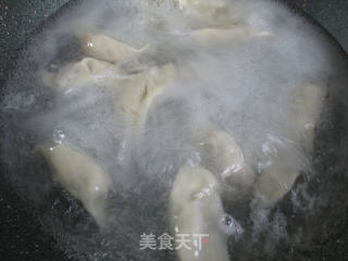 黑木耳夜开花肉馅饺子的做法步骤：13