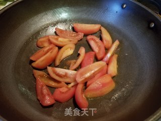番茄叉烧鸡蛋面的做法步骤：6