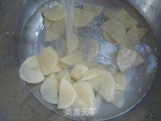 黑木耳土豆炒粉丝的做法步骤：4