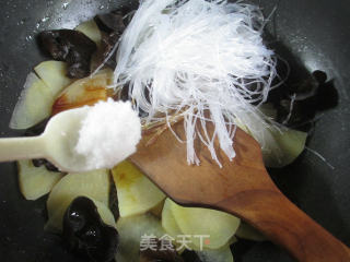 黑木耳土豆炒粉丝的做法步骤：8
