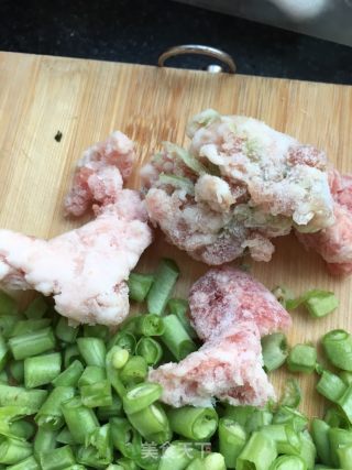 “面条”菜豆肉卤过水面的做法步骤：4