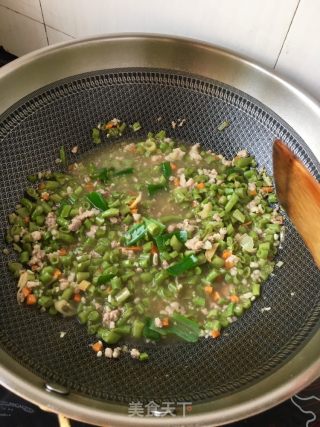 “面条”菜豆肉卤过水面的做法步骤：11