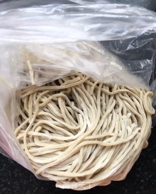 “面条”菜豆肉卤过水面的做法步骤：13