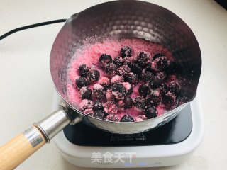 黑醋栗夹心派的做法步骤：1