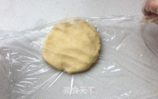 黄桃布丁派的做法步骤：4