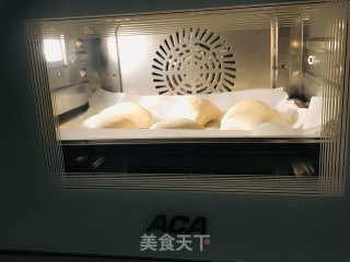 芋泥蛋黄餐包的做法步骤：7