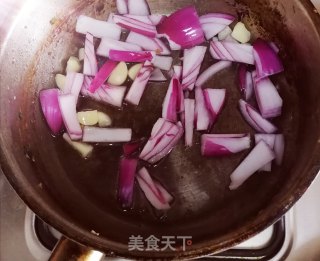 酸梅鸡丁????的做法步骤：1