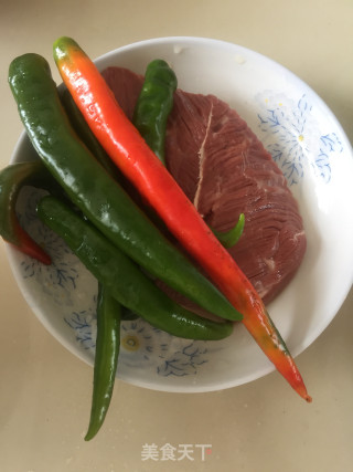 小炒牛肉的做法步骤：1