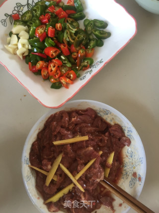 小炒牛肉的做法步骤：2