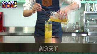 奈雪同款霸气菠萝百香的做法分享的做法步骤：8