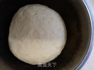 玉米馒头简易版的做法步骤：2