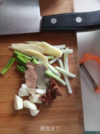 番茄牛肉炖土豆的做法步骤：6