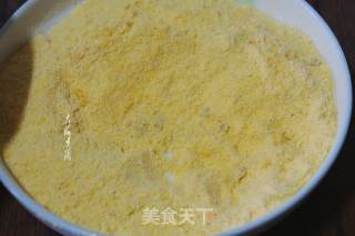 玉米面馅饼的做法步骤：1