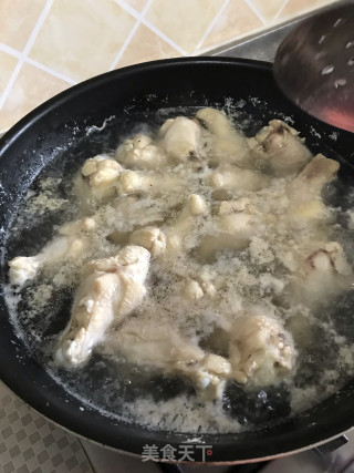 可乐翅根的做法步骤：1