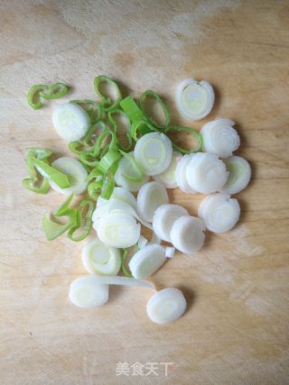 西红柿烧菌菇的做法步骤：4