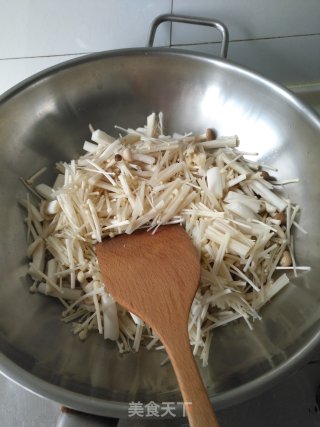 西红柿烧菌菇的做法步骤：6