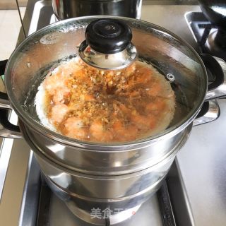 蒜泥蒸虾的做法步骤：8