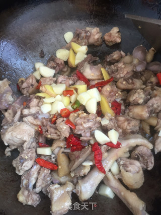 小炒鸡的做法步骤：3