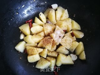 孜然土豆的做法步骤：8