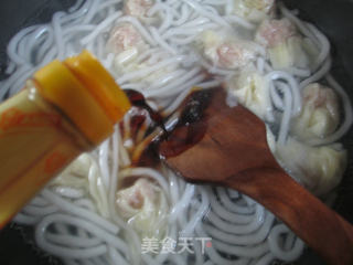馄饨土豆粉条的做法步骤：5