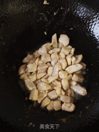 辣子鸡丁的做法步骤：2