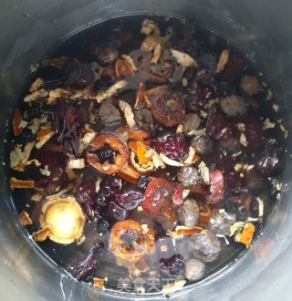 酸梅汤的做法步骤：3