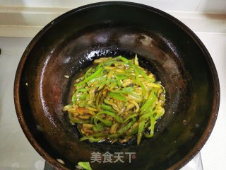 尖椒炒茄丝的做法步骤：4