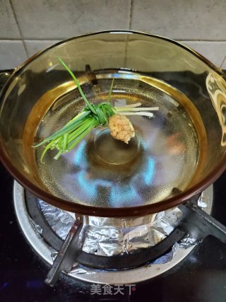 水晶鸡中翅的做法步骤：3
